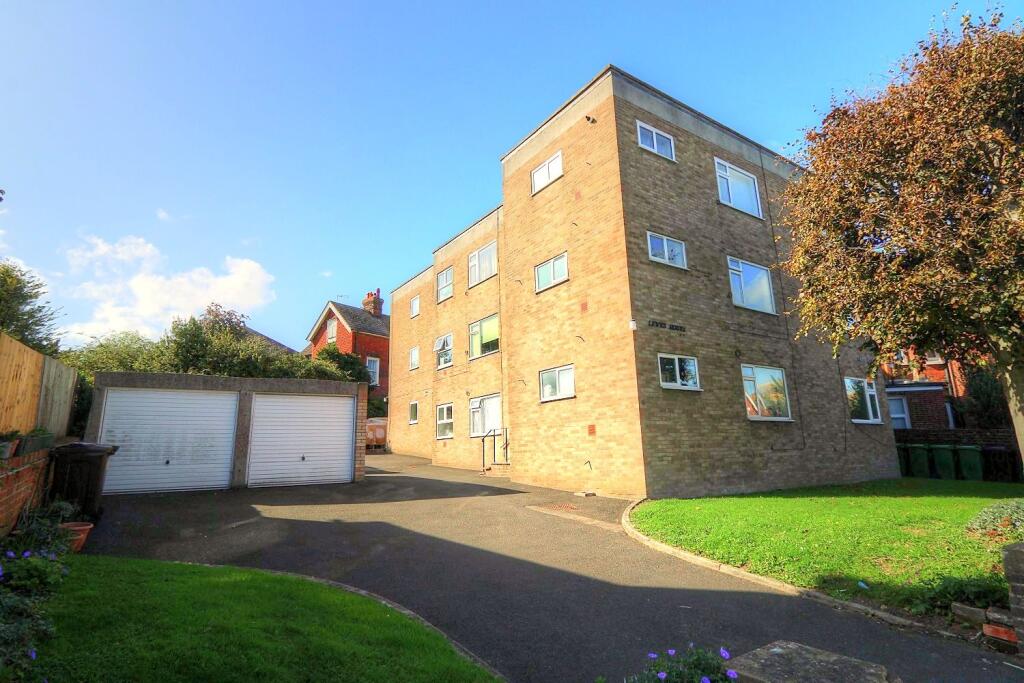 Main image of property: Lewes Road, Eastbourne, BN21 2BZ