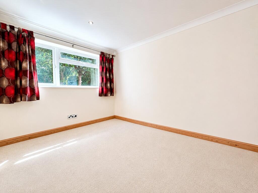 House in Leeds, Kippax - More