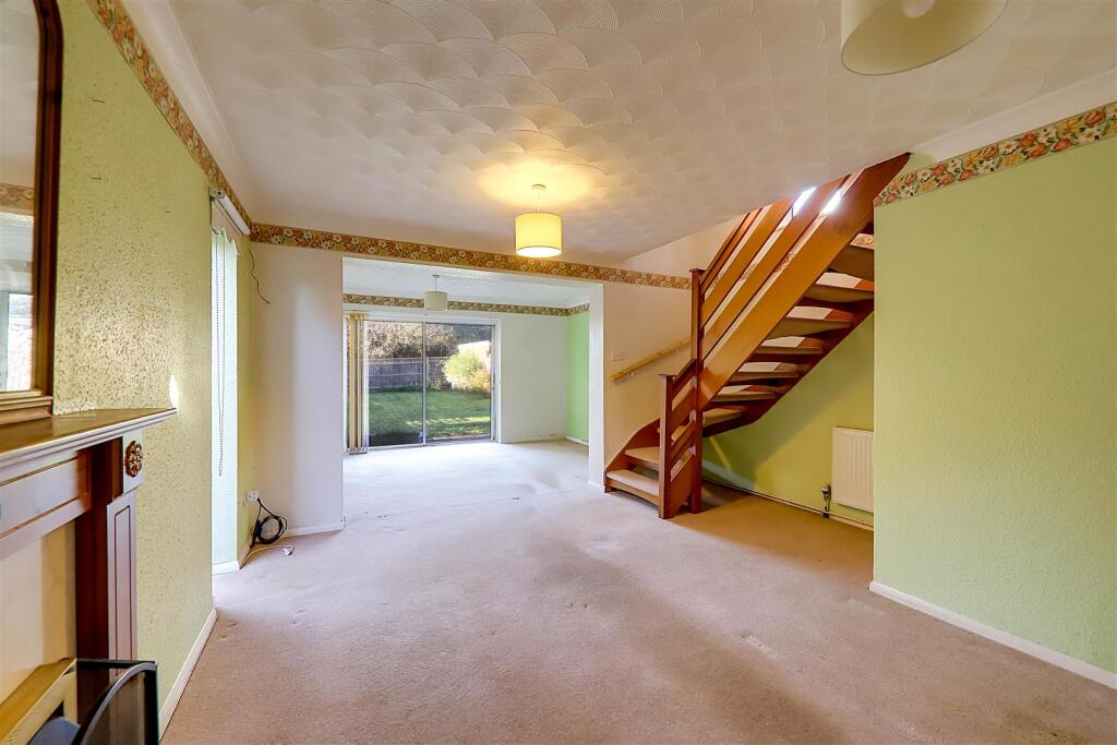 House in Worthing, West Sussex - More