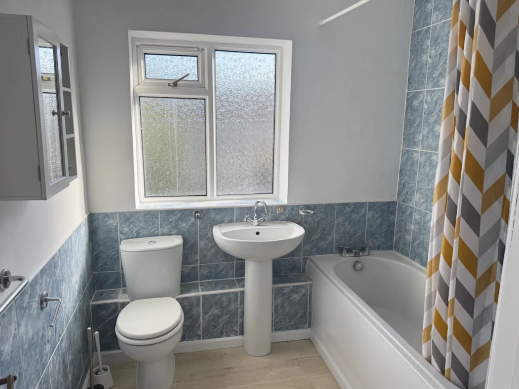 Balfour Court, Lichfield Road, Four Oaks, B74 4DB - More