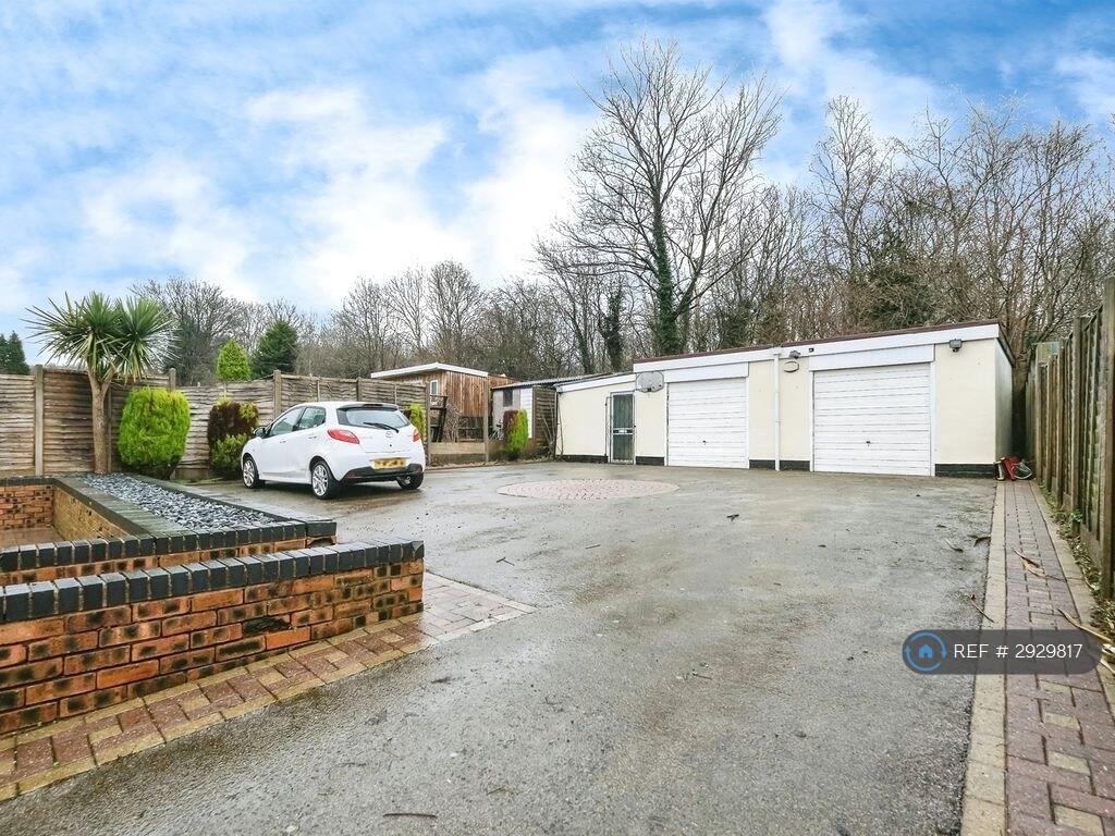1 bedroom house share for rent