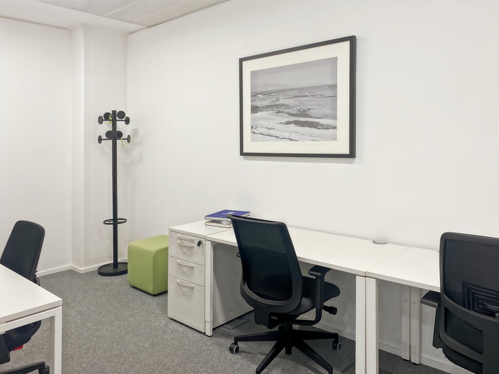 Photo 3