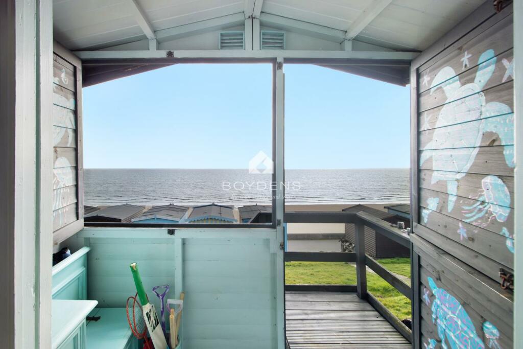 69a Connaught Avenue photo 5