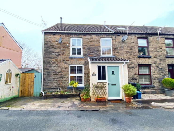 Main image of property: Edwards Terrace, BRAMBLE VIEW, Quakers yard, Treharris, CF46 5DA