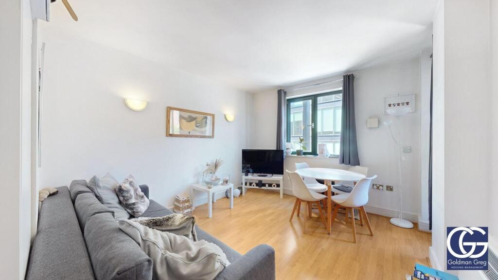 Main image of property: Londinium Tower, Mansell Street, E1