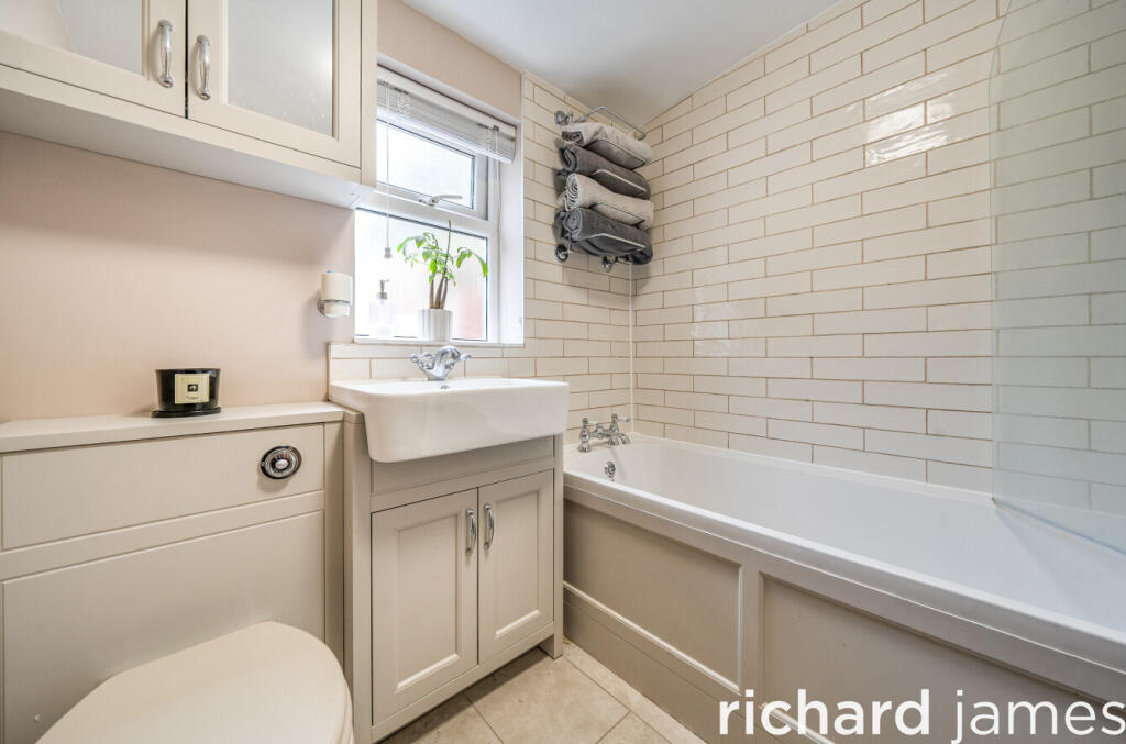 House in Bradenstoke, Lyneham and Bradenstoke - View 5