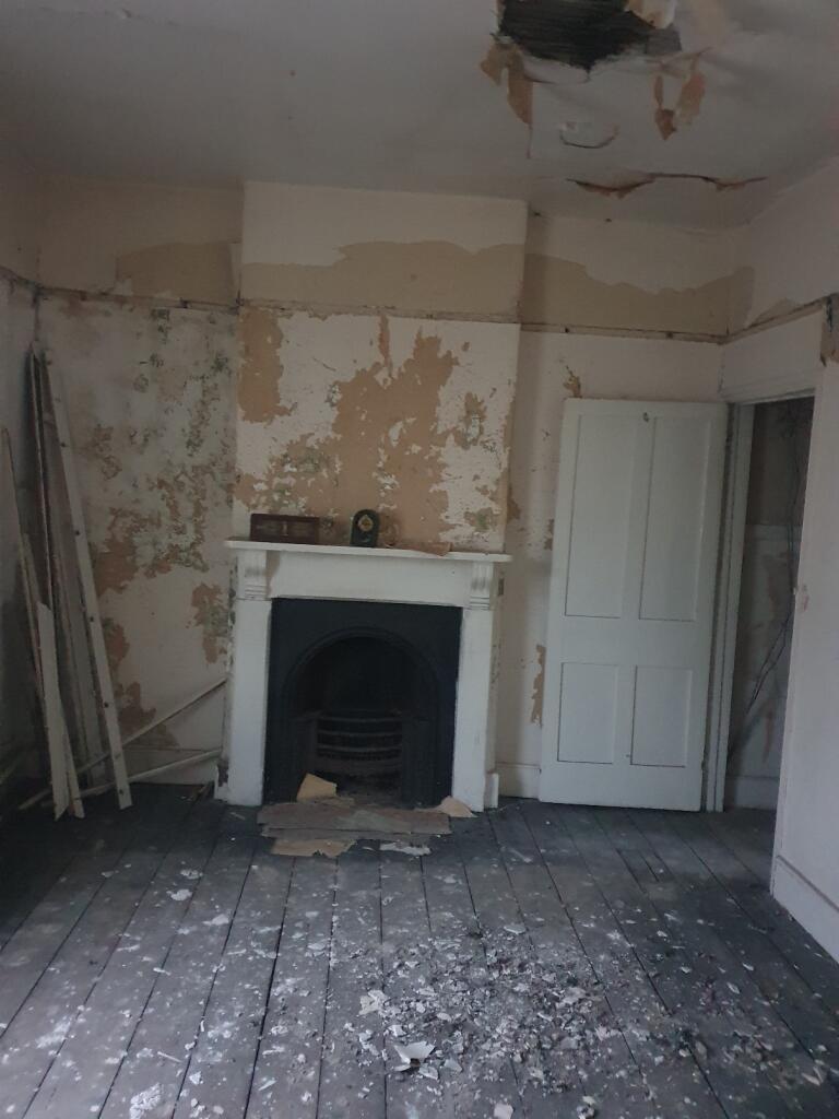 A first floor room