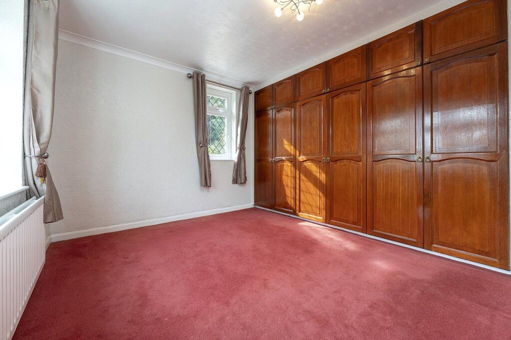 House in Croydon - More