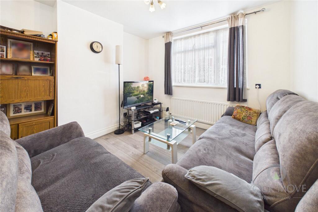 House in Northampton - View 3