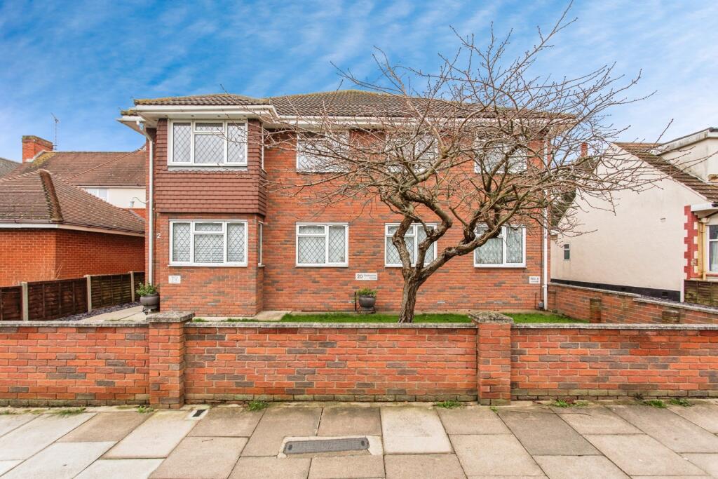 Main image of property: Eastbourne Grove, Westcliff-on-Sea, Essex, SS0