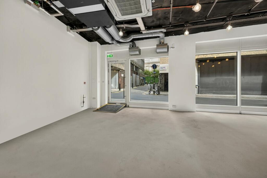 hall 11.jpg