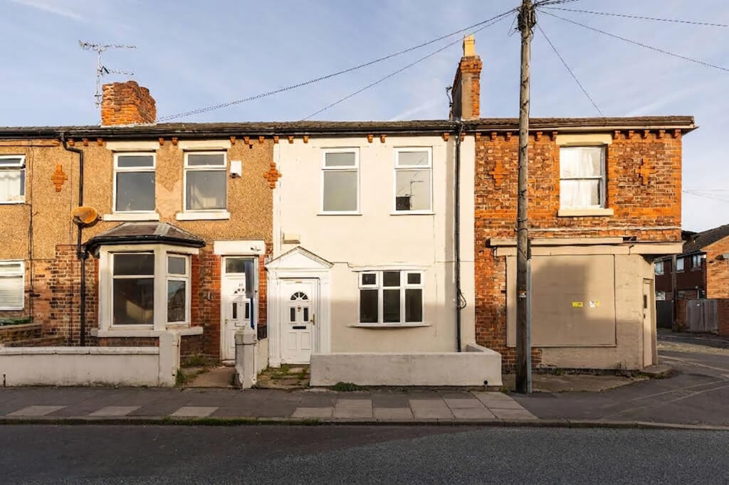 3-bed terraced on Greenwood Lane, Wallasey, CH44, £160,000
