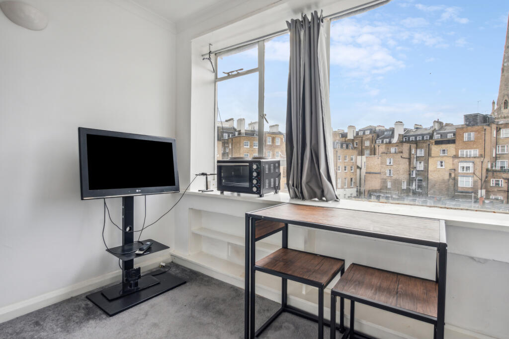 Apartment in London - View 5
