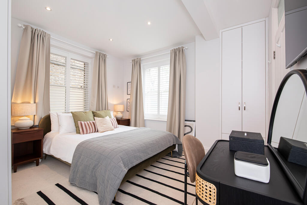 Apartment in London - More
