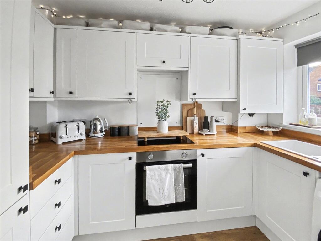 17, Magnolia Court, Tiverton, Devon, EX16 photo 4