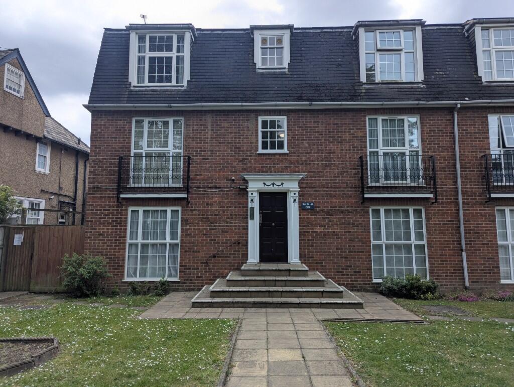 Main image of property: Queen Annes Place, London, EN1