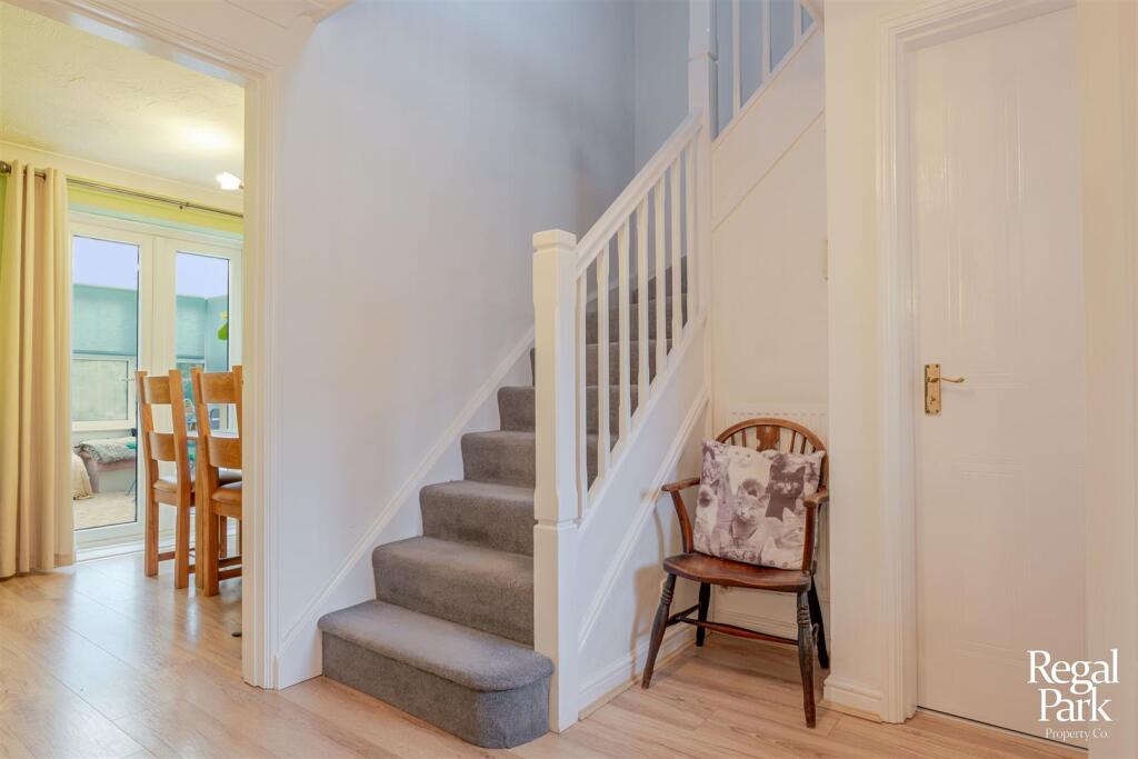 Dexter Way, Warmington, Peterborough photo 3