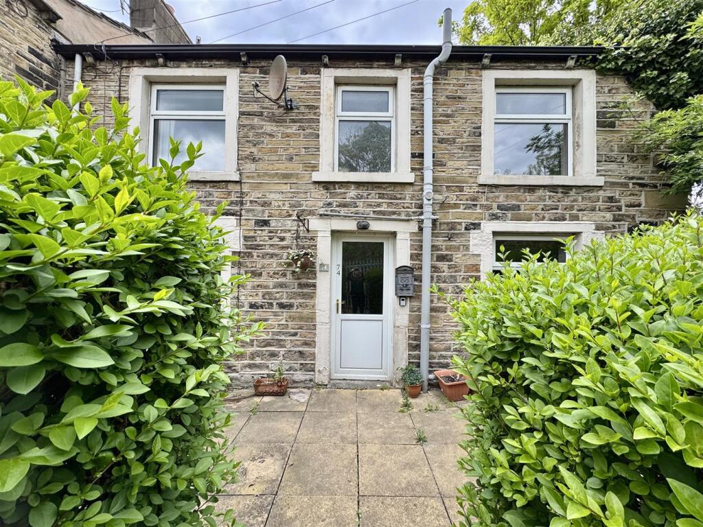 Main image of property: Almondbury Bank, Moldgreen, Huddersfield, HD5 8HF