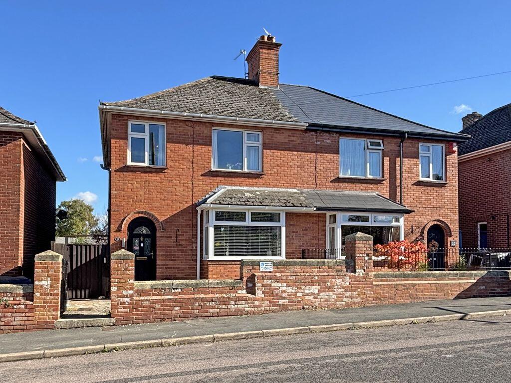 3-bed semi-detached on Seymour Street, Wellington, £275,000