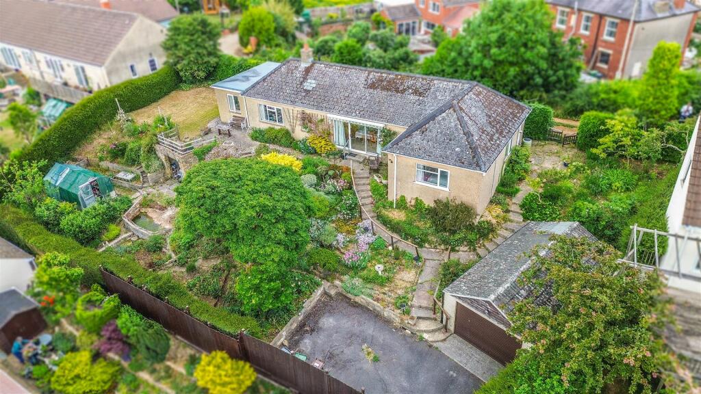 Main image of property: The Quarry, Dursley