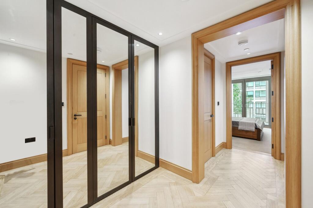 Apartment in London - View 5