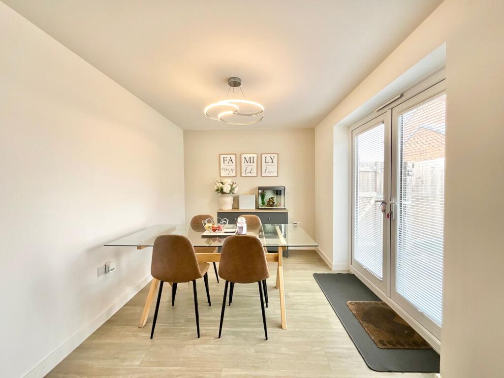 House in Stoke-on-Trent - More