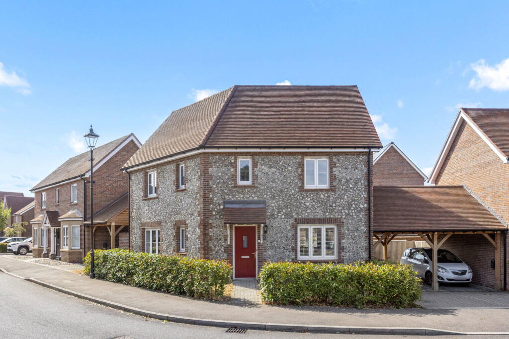 Main image of property: Bonnet Lane, Burgess Hill, RH15 0FP