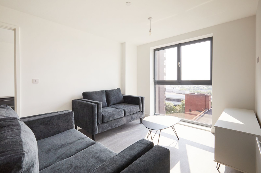 Apartment in Trafford, Greater Manchester - View 2