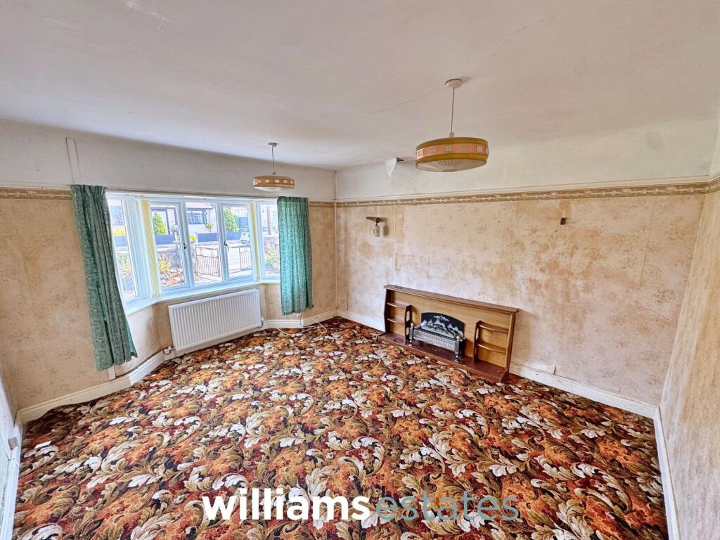 Highbury Avenue, Prestatyn, LL19 photo 4