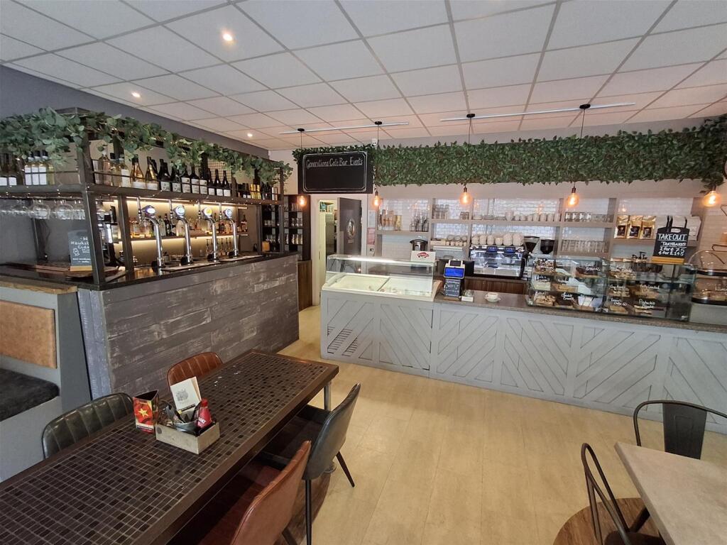 Main image of property: Cafe & Sandwich Bars, Penistone, South Yorkshire