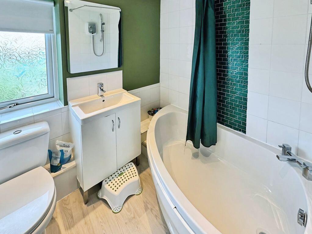 House in Gateshead, Ryton - More