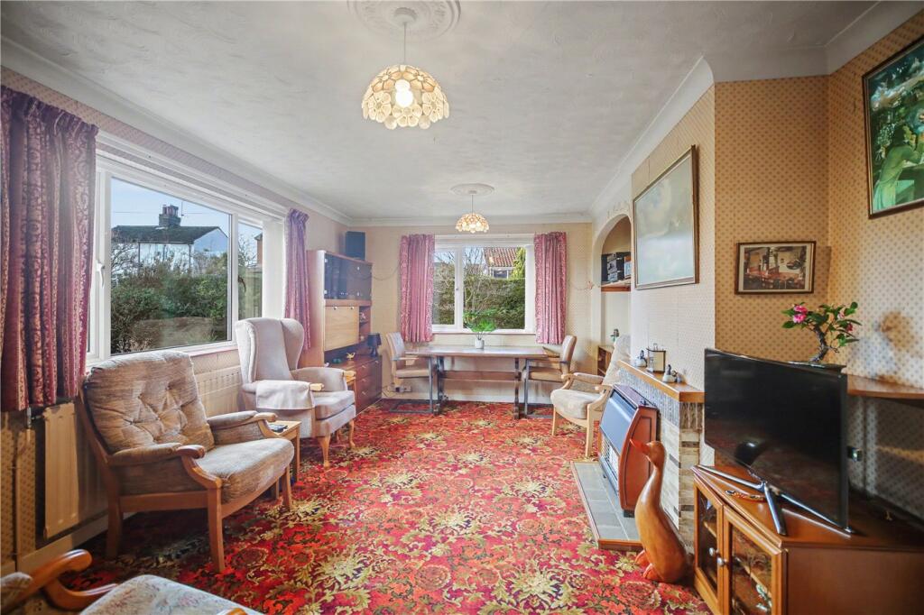 Low Bungay Road, Loddon, Norwich, Norfolk, NR14 photo 4