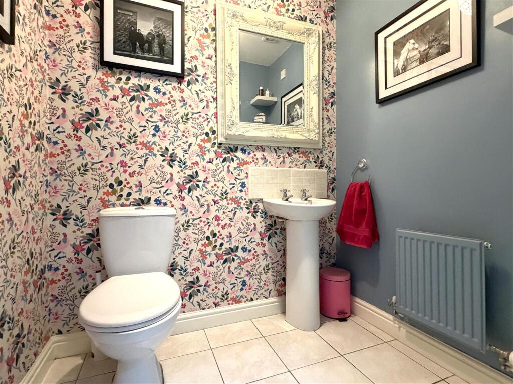 House in Nottingham - More