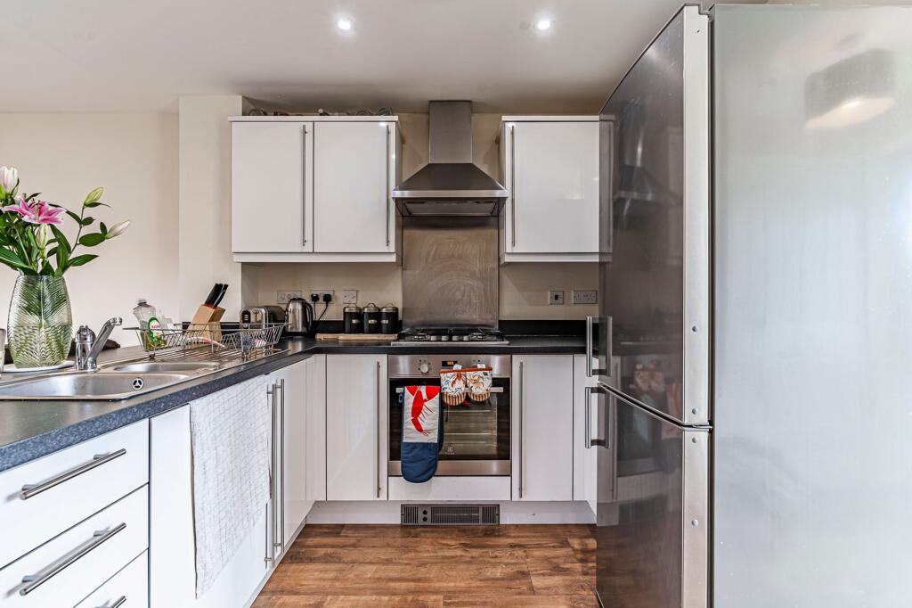 House in Beddau, Llantrisant - More