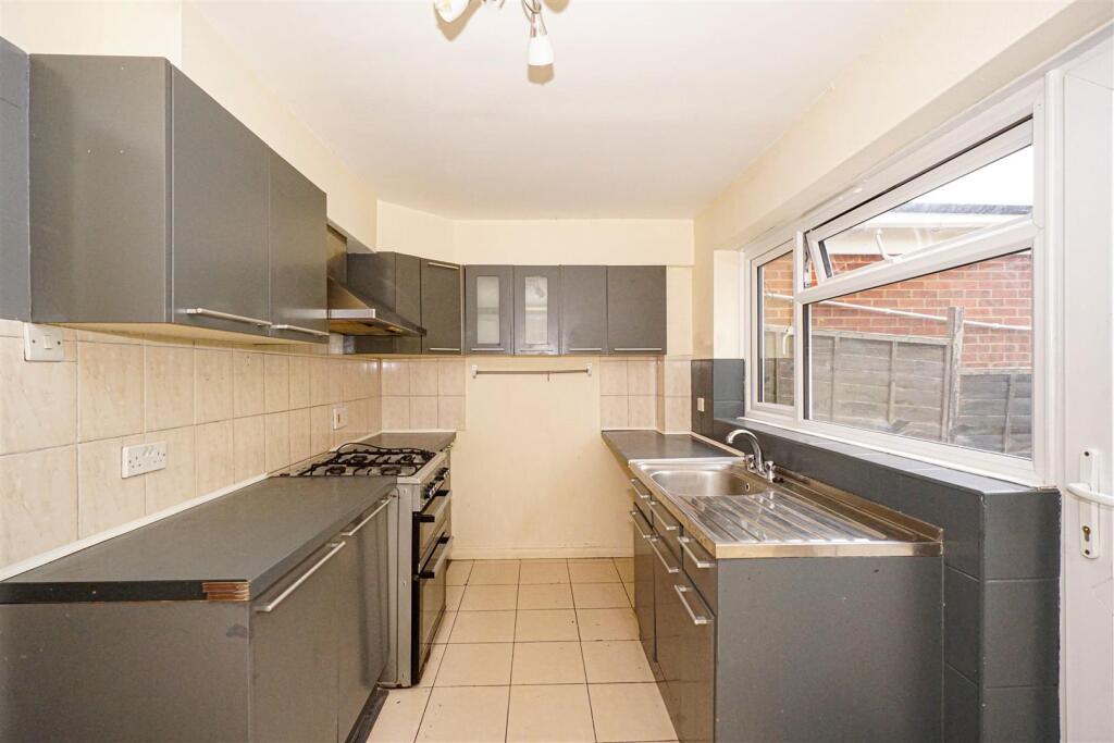 House in Tonbridge - View 4