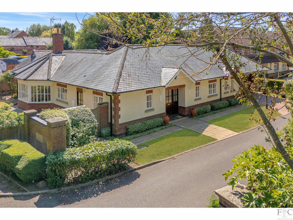 Main image of property: Carlton Gardens, Great Glen, LE8