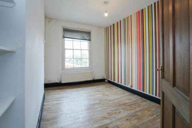 Tavistock St & Claren St - Upstairs office space-20.jpg