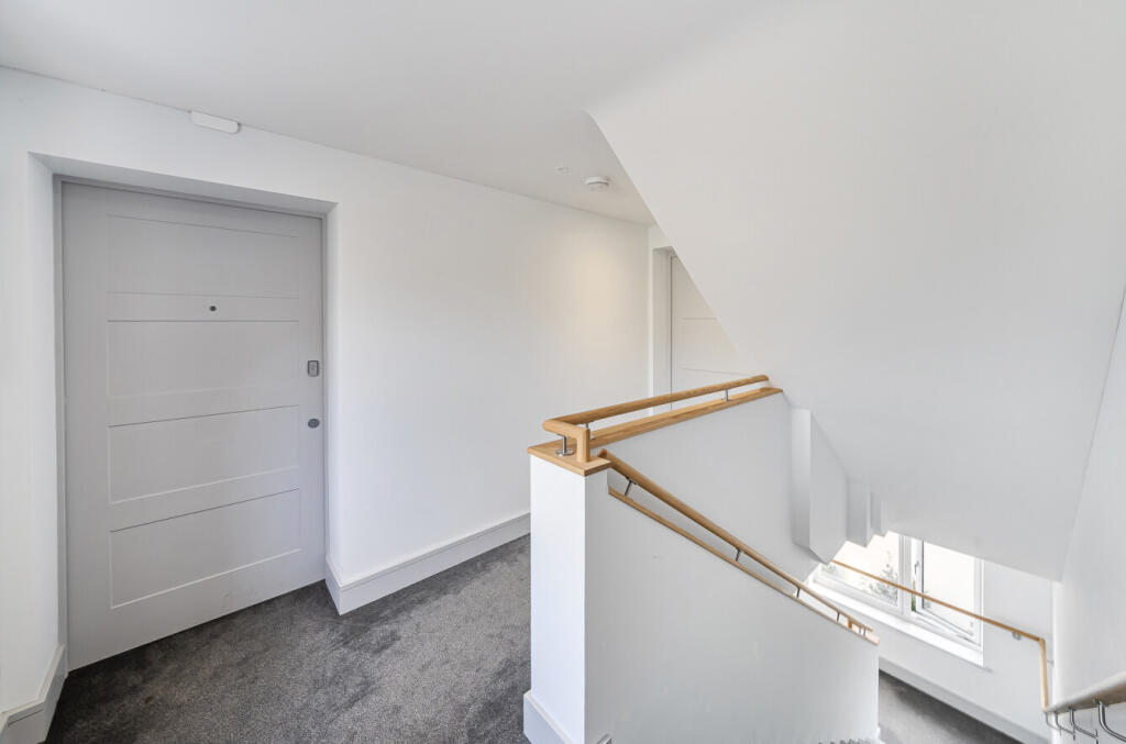 Apartment in Oxford, Highfield, Headington - More