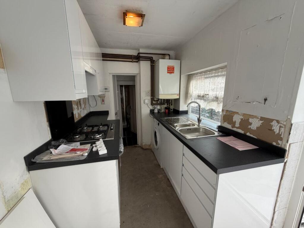 House in Sandwell, Bearwood - More