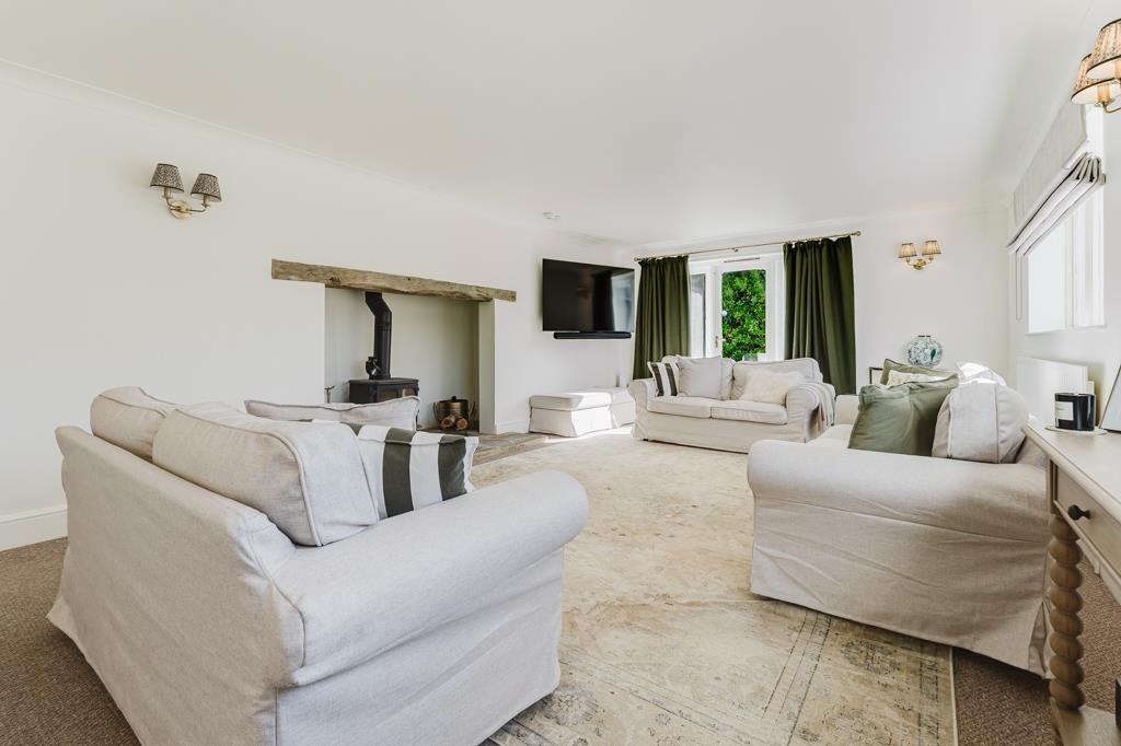 House in Kettering, Grafton Underwood - More