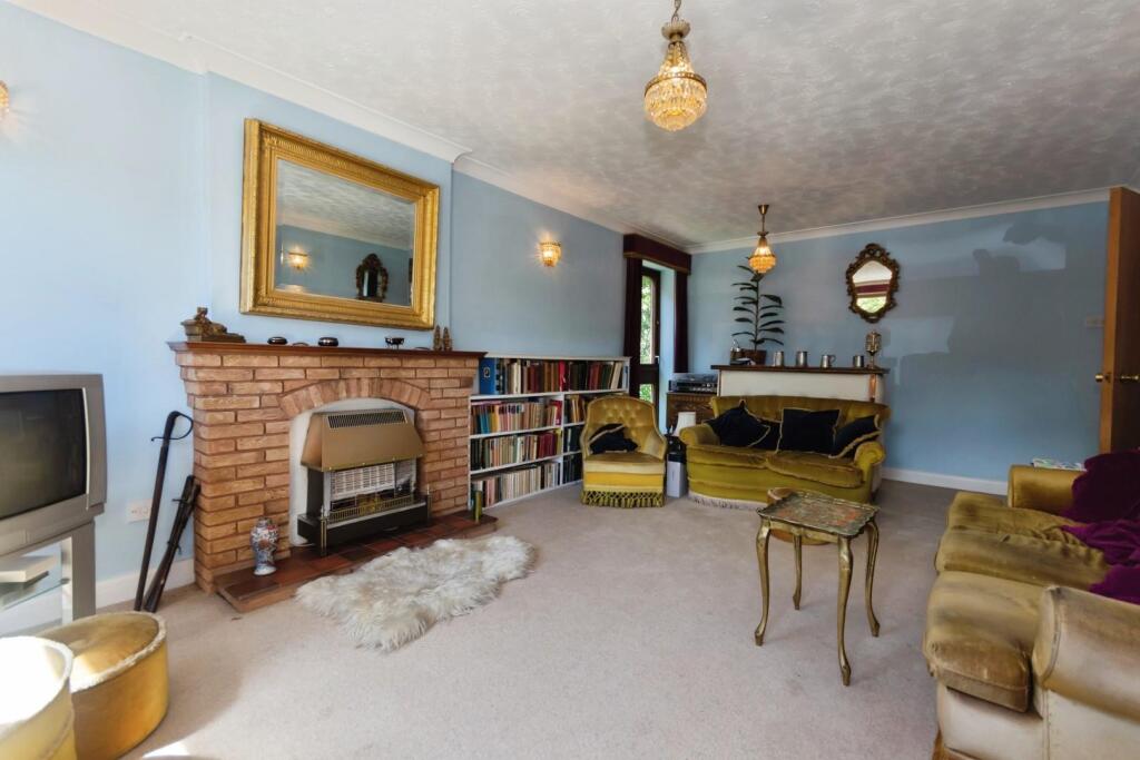 Apartment in Solihull, West Midlands - View 5