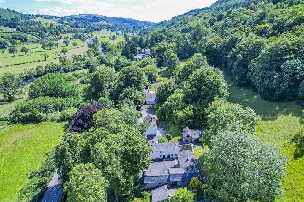 Main image of property: London Road, Corwen, Clwyd, LL21