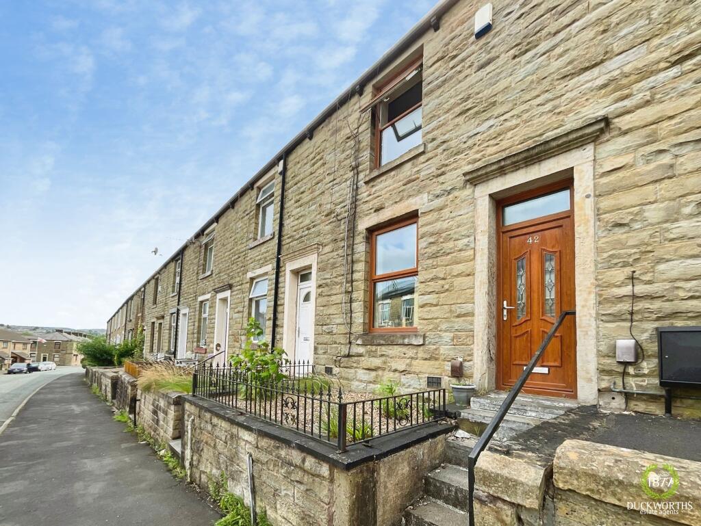 House in Burnley, Pike Hill - View 2