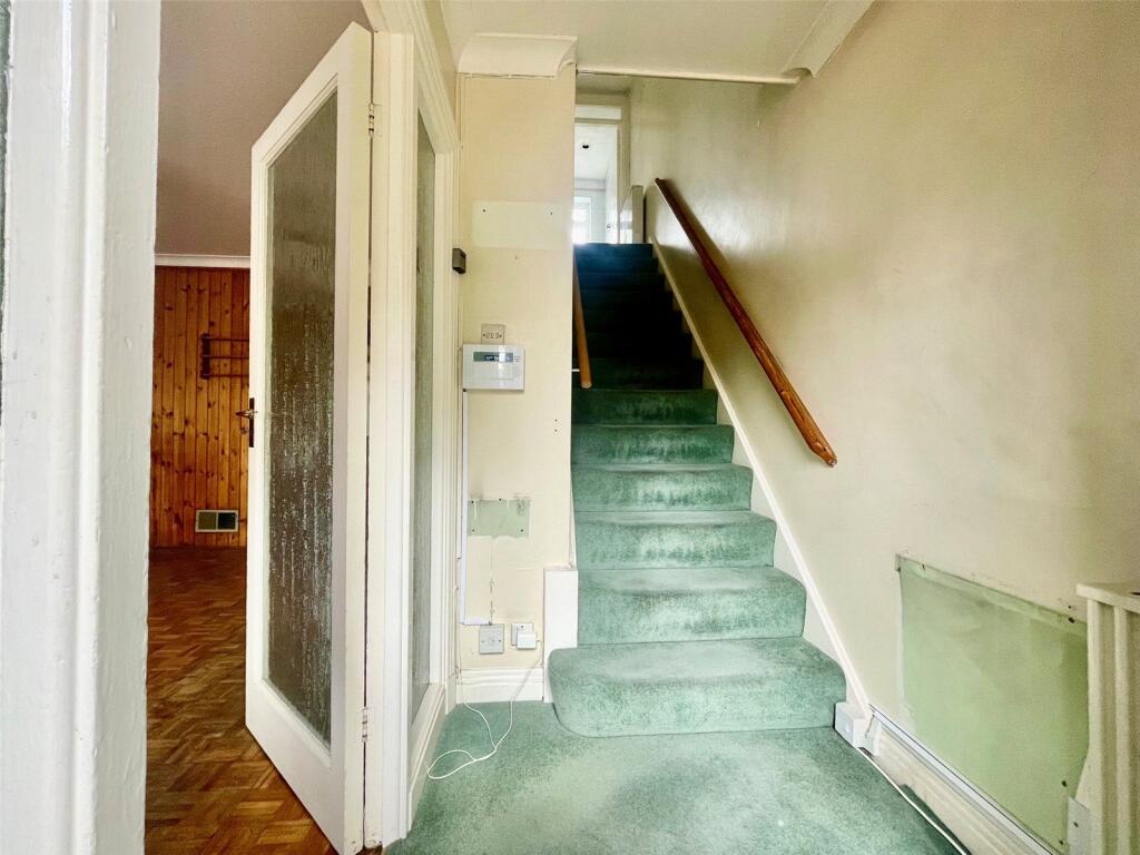 House in Dartford - View 2