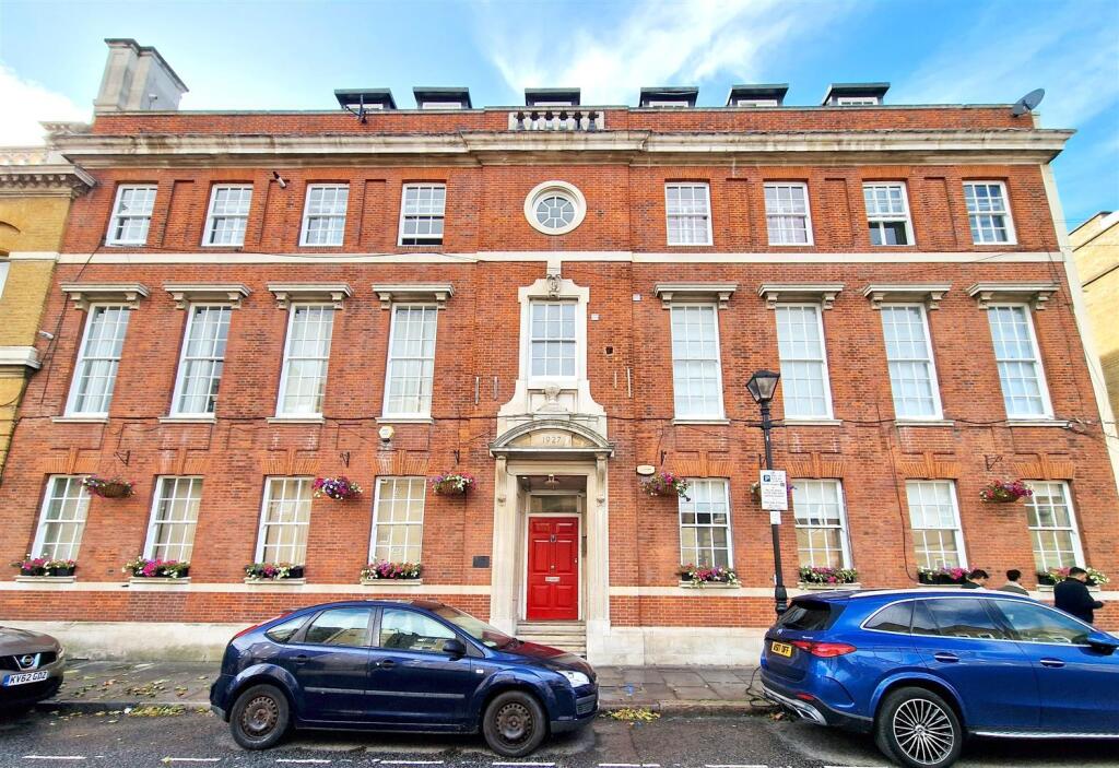 Main image of property: Cephas Avenue, London