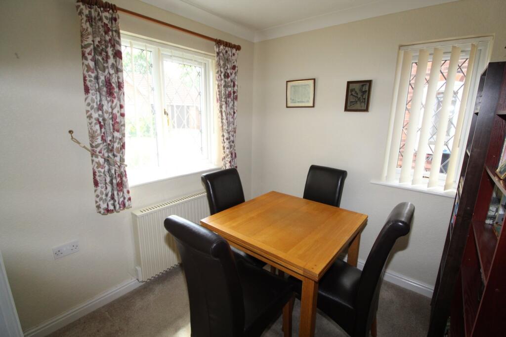The Hawthorns, Lutterworth, LE17 photo 4