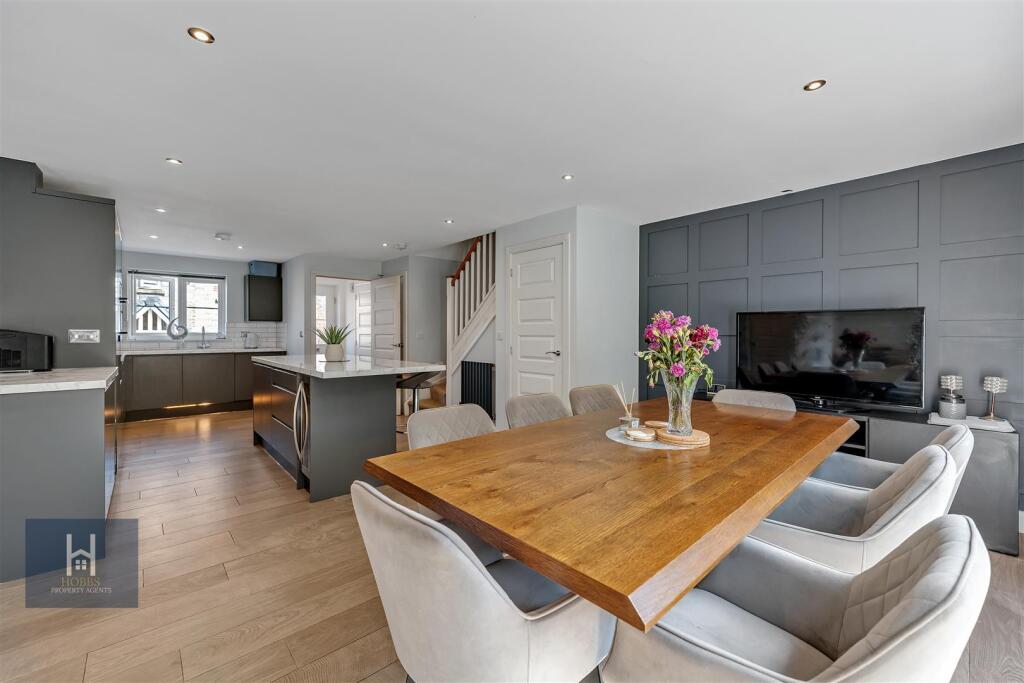 Blackberry Close, Yate photo 2