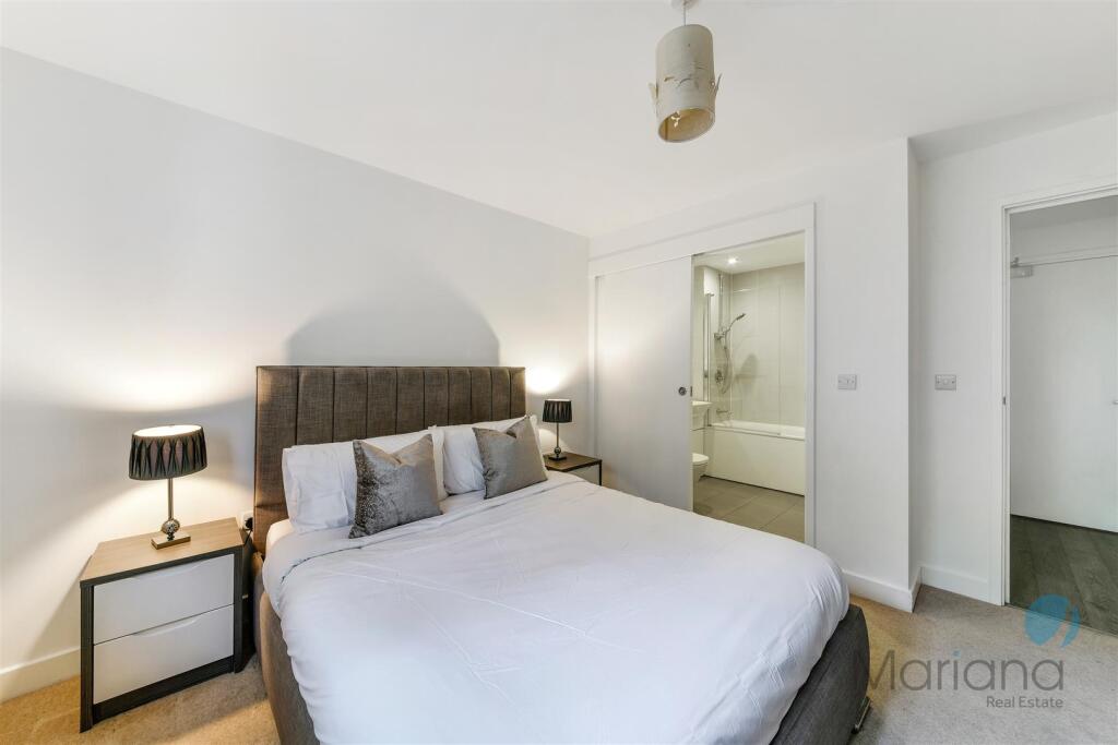 Apartment in London - More