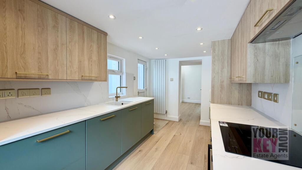 House in Canterbury - View 3