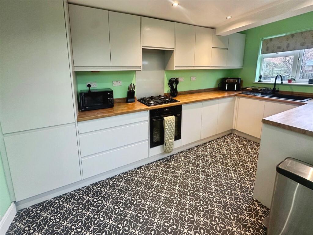 Main image of property: Station Road, Rainham, Gillingham, Kent, ME8